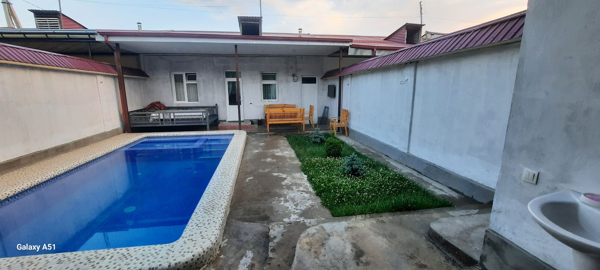 Dacha Oq Tosh Faqat Oilaviy ijarag7a beriladi
