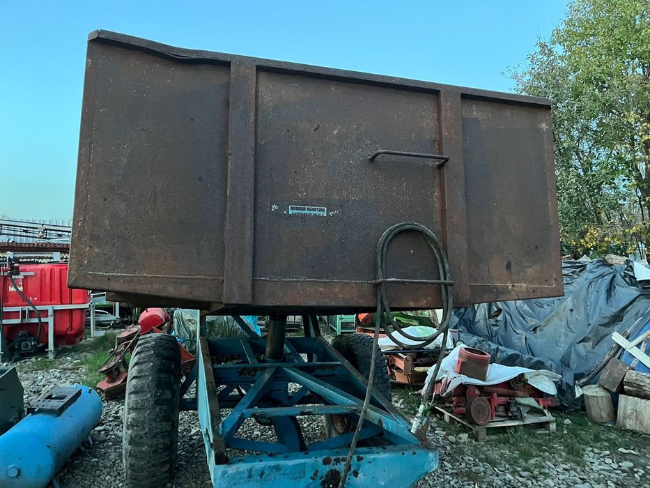 Remorca 4 t basculabila