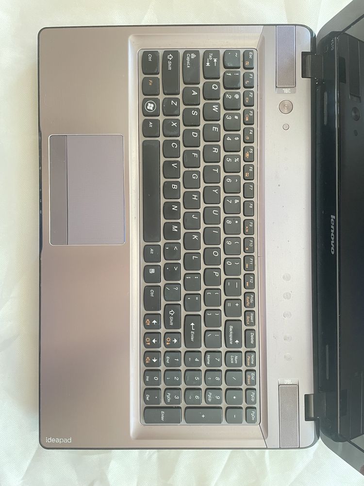 Lenovo IdeaPad Y570