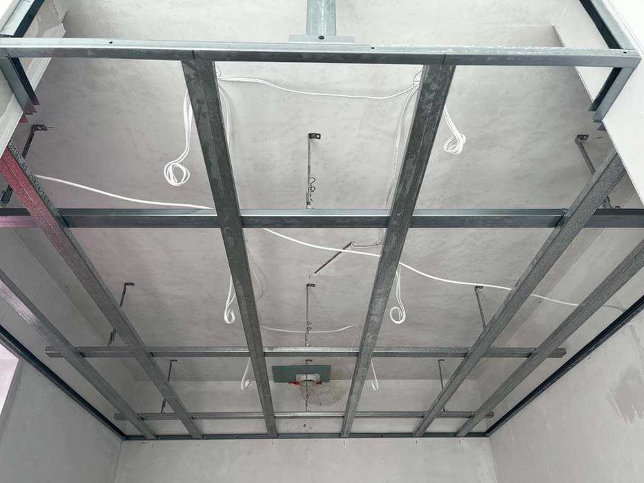 Професионално Боядисване с Латекс, Гипсокартон и Шпакловка