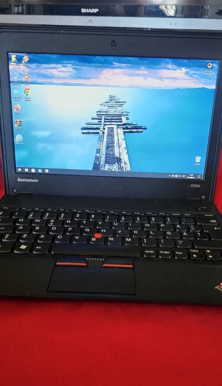LENOVO ThinkPad X130e Windows 10Pro 11.6'' 240GB- 4GBRAM-Батерия-3ч!