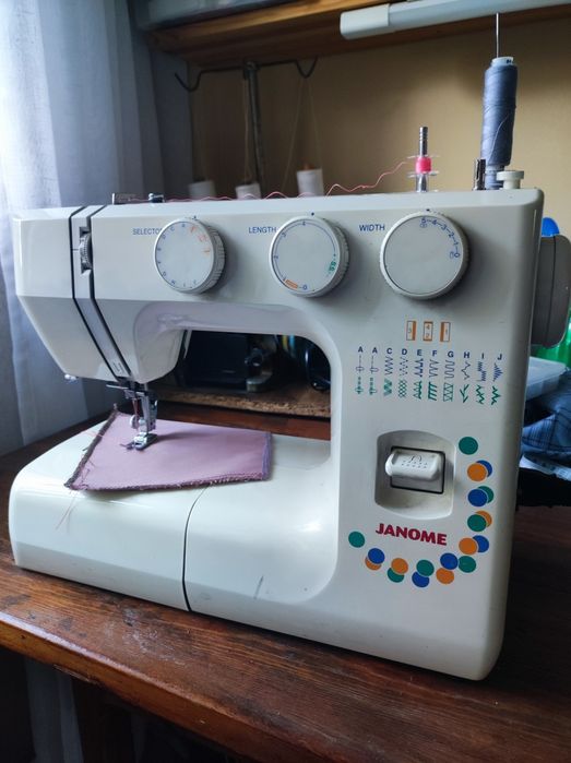 Швейная машина Janome jf1810n