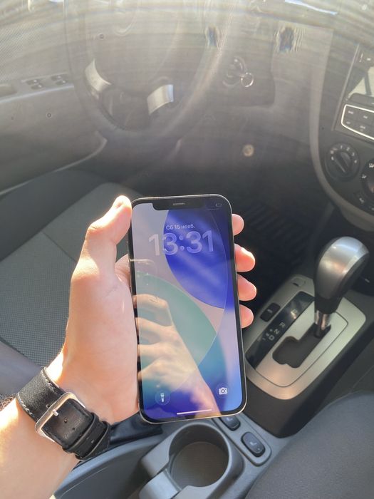 Iphone 12 pro srocno