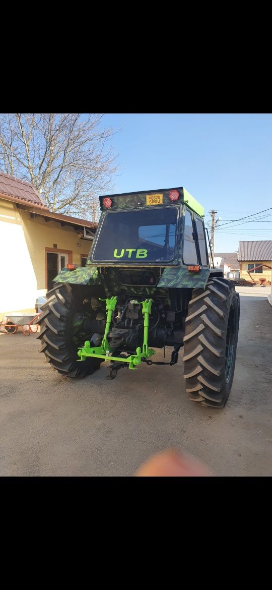 Vând tractor universal DT 10 10