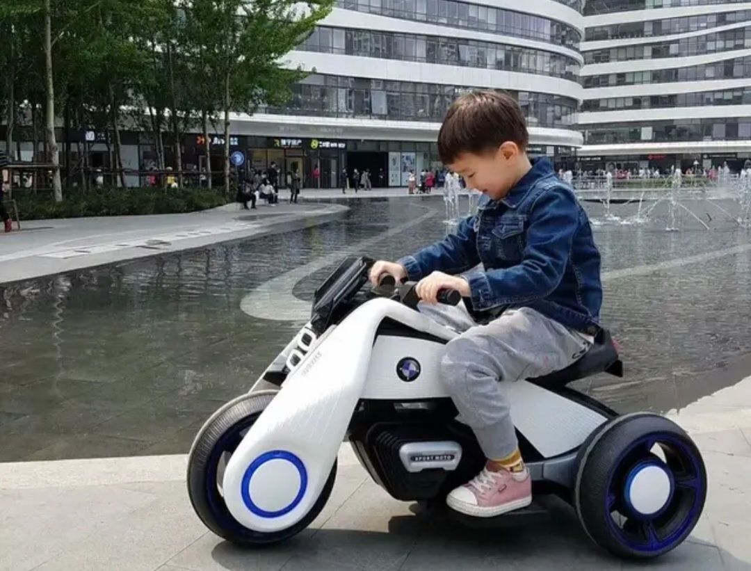 Детский электромотоцикл (трицикл)