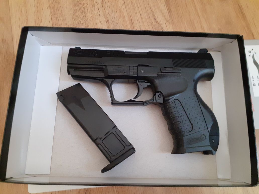 Pistol airsoft Walther P99 spring--Umarex