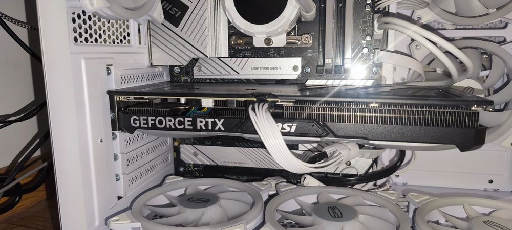 Продам видеокарту RTX 4060ti 16 gb