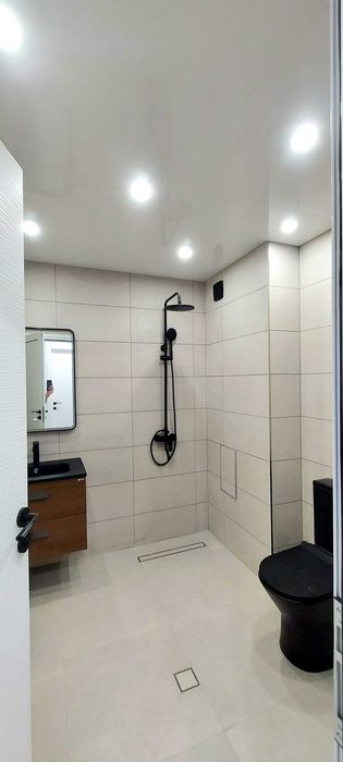 Дава се под наем Тристаен апартамент в Шумен, Тракия - 90 кв.м за 612 € - Снимка #10