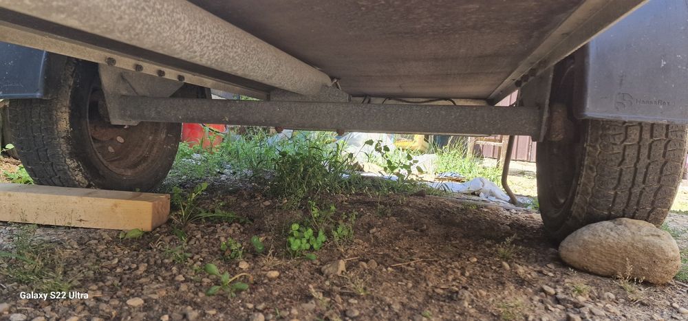 Vând remorca in stare bună