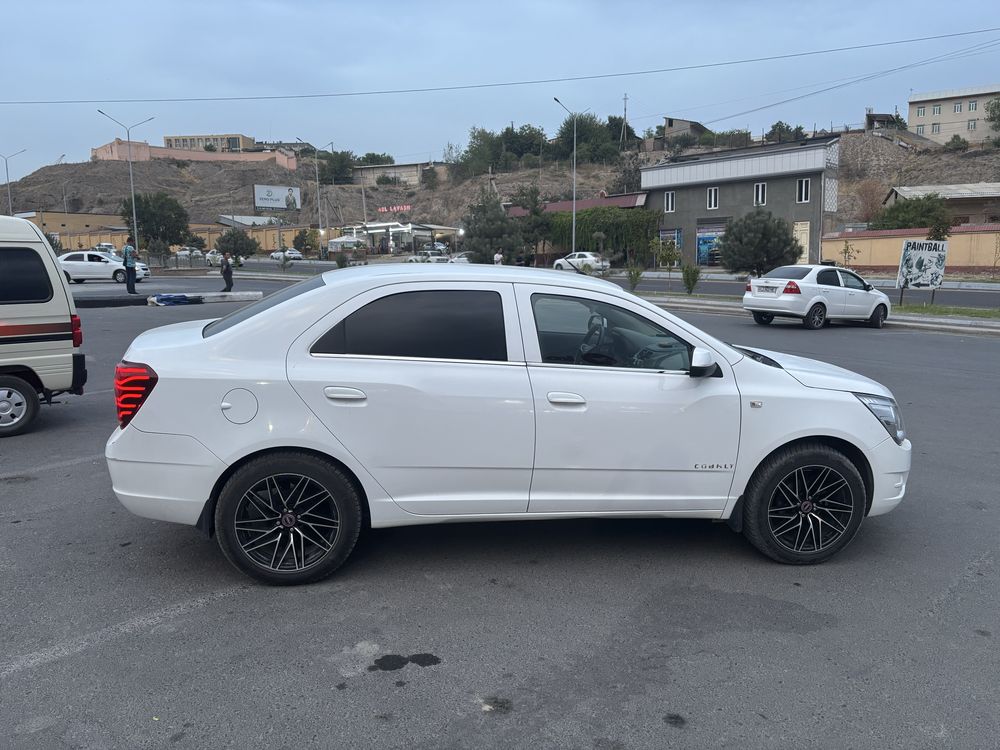 Oq Kobalt mexanika 2020 yil
