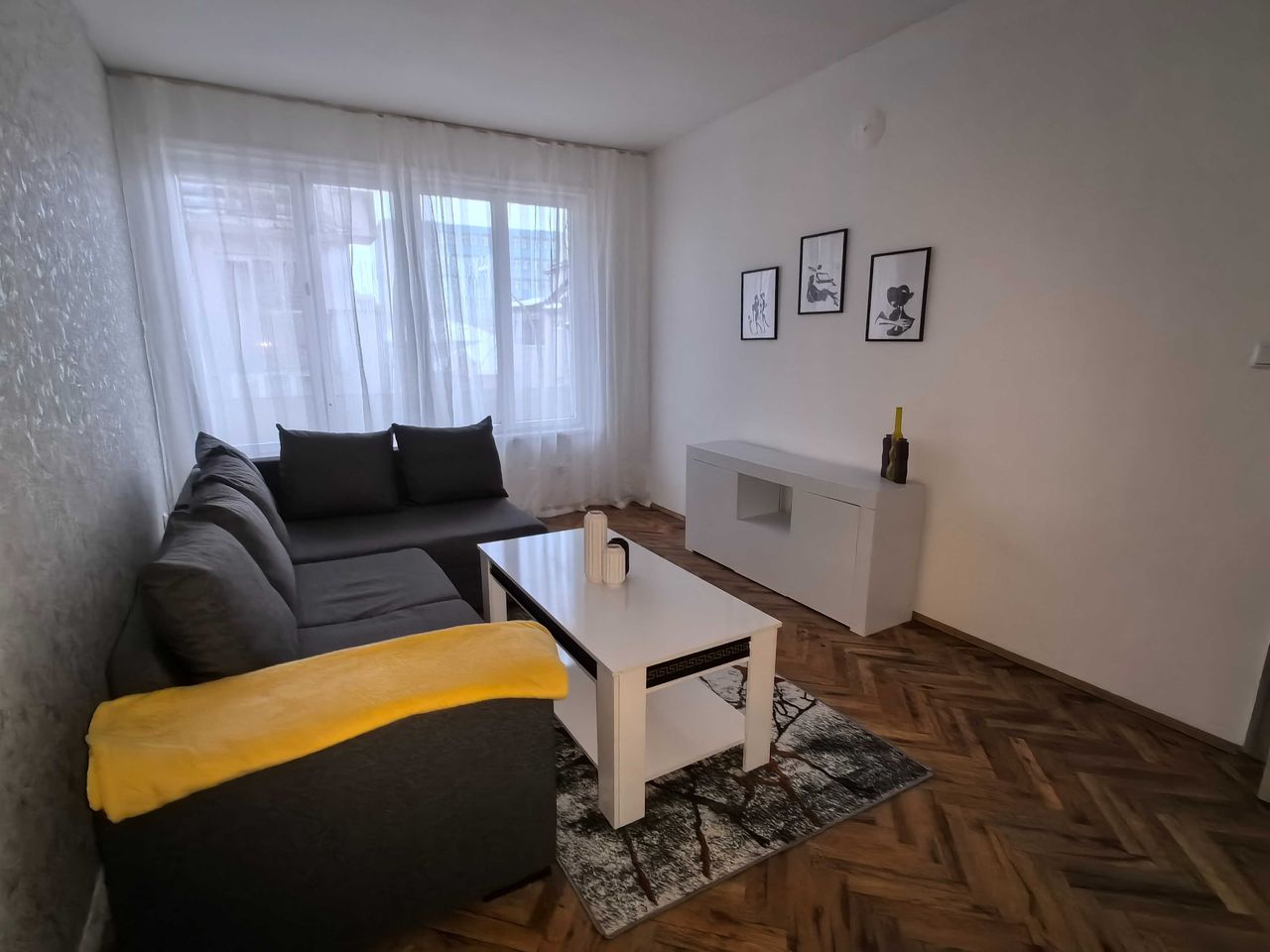 Дава се под наем Двустаен апартамент в Ямбол, Център - 65 кв.м за 260 € - Снимка #8