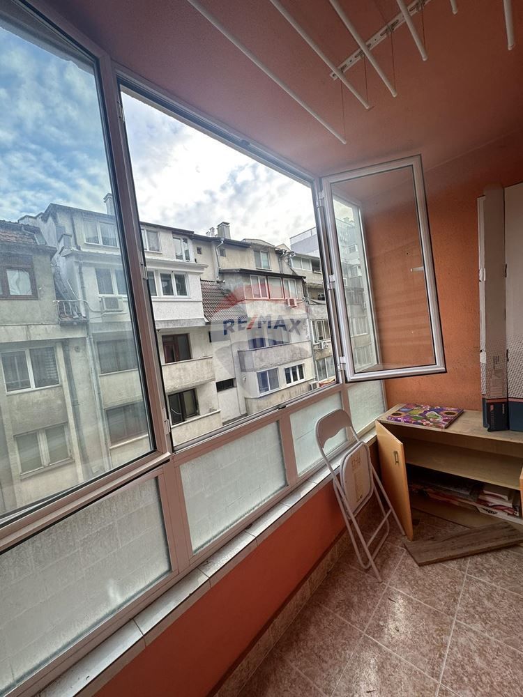 Дава се под наем Двустаен апартамент в Варна, Лятно кино Тракия - 75 кв.м за 357 € - Снимка #5