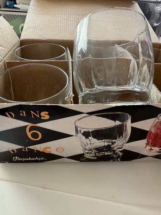 Нови стъклени чаши за ракия, уиски и вода