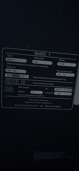 Sobă tip Șemineu. Pe lemne sau carbune