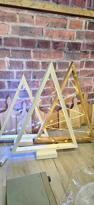 Дървени коледни елхи с лампички ръчна изработка