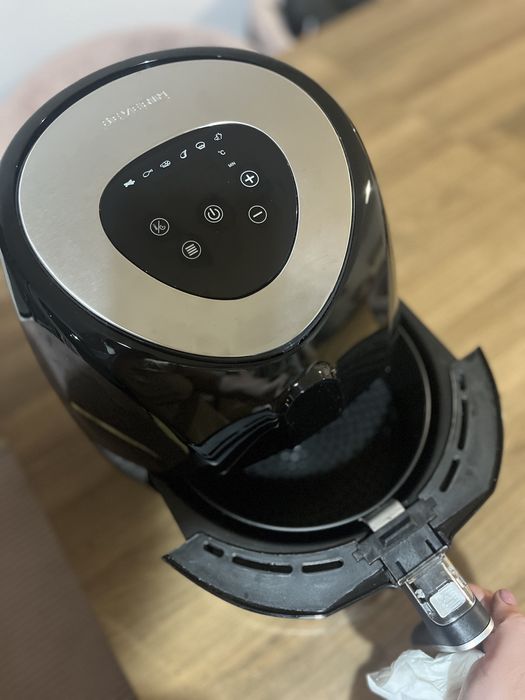 Vand friteuza Severin cu aer cald (Air Fryer)
