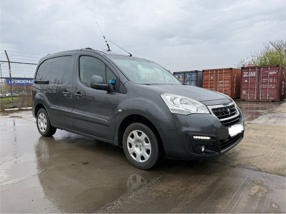 Inchiriere duba cu sofer