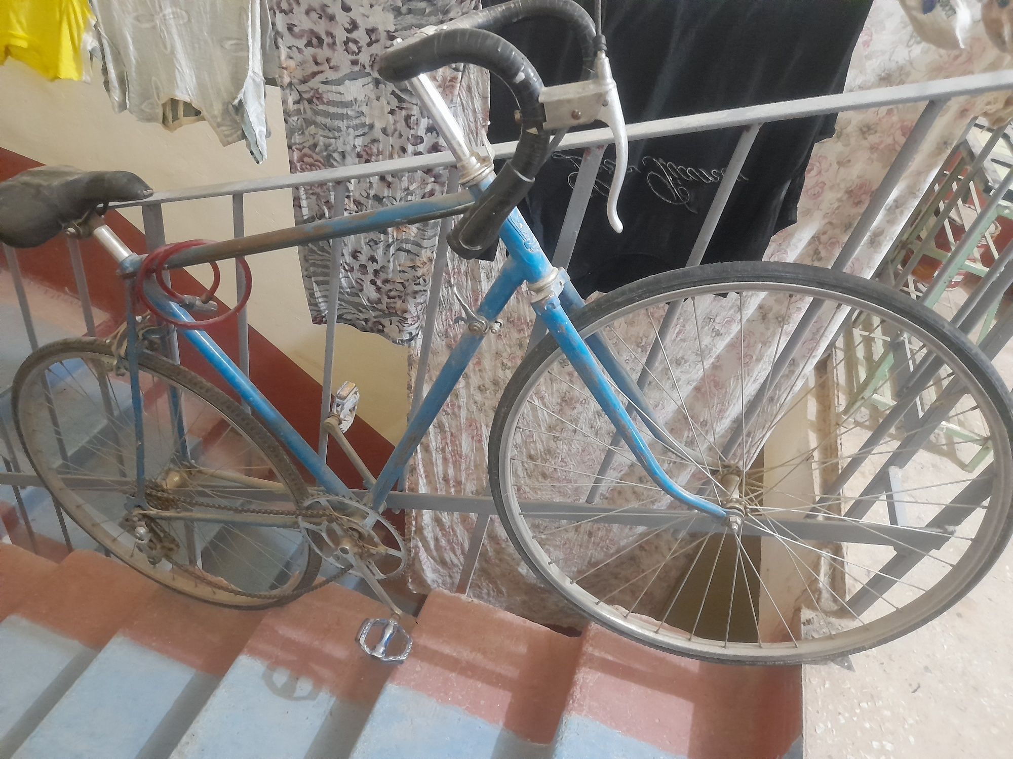Velosipet sotiladi.