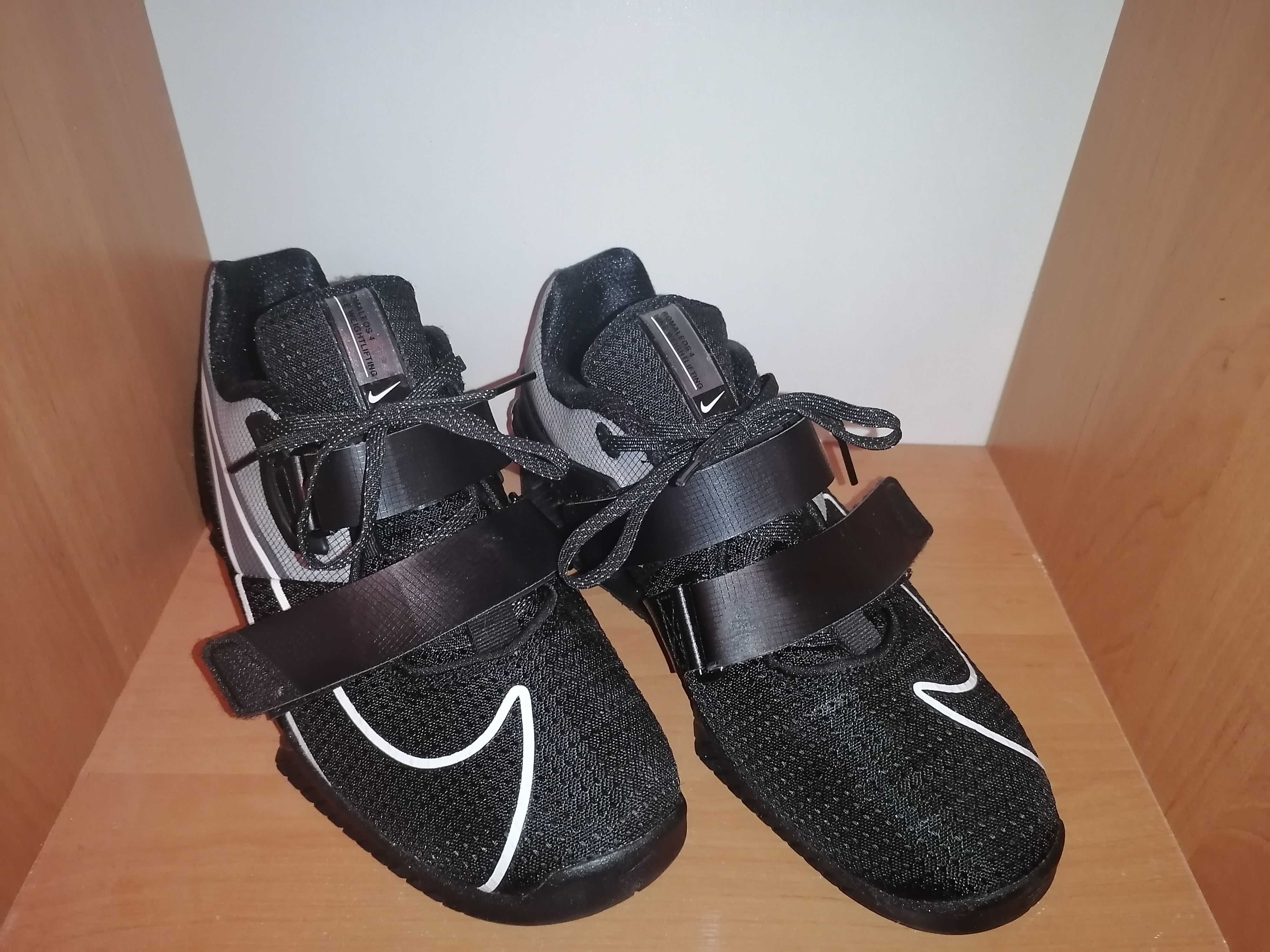 Nike Romaleos 4 обувки за вдигане на тежести {черни}