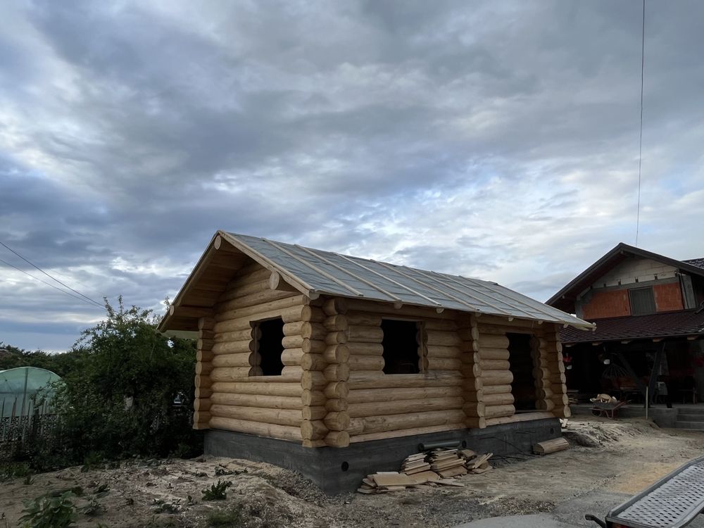 Case/cabane din lemn rotund