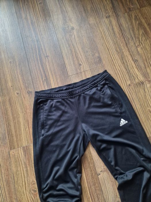 Страхотно мъжко спортно долнище ADIDAS размер M