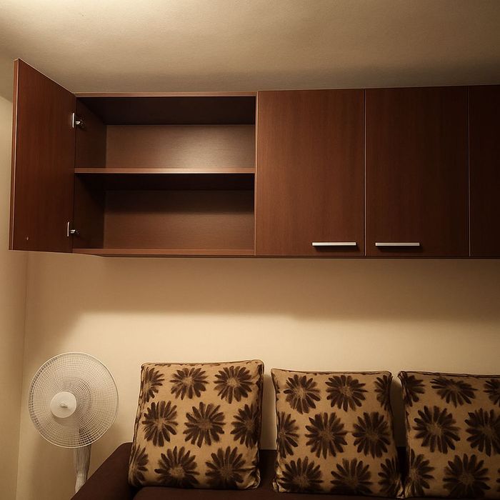 Mobila camera/living/bucatarie