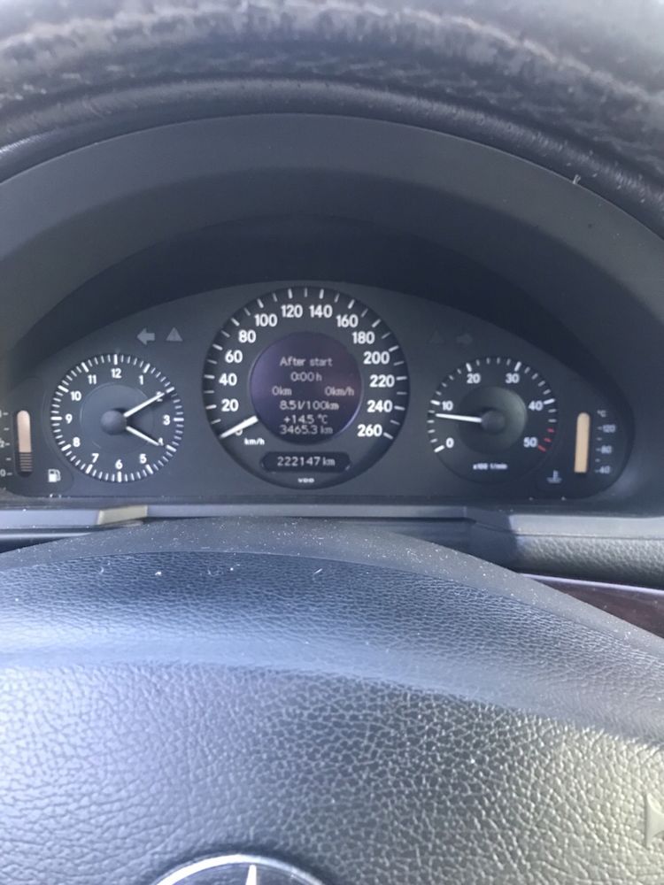 Mercedes benz E270