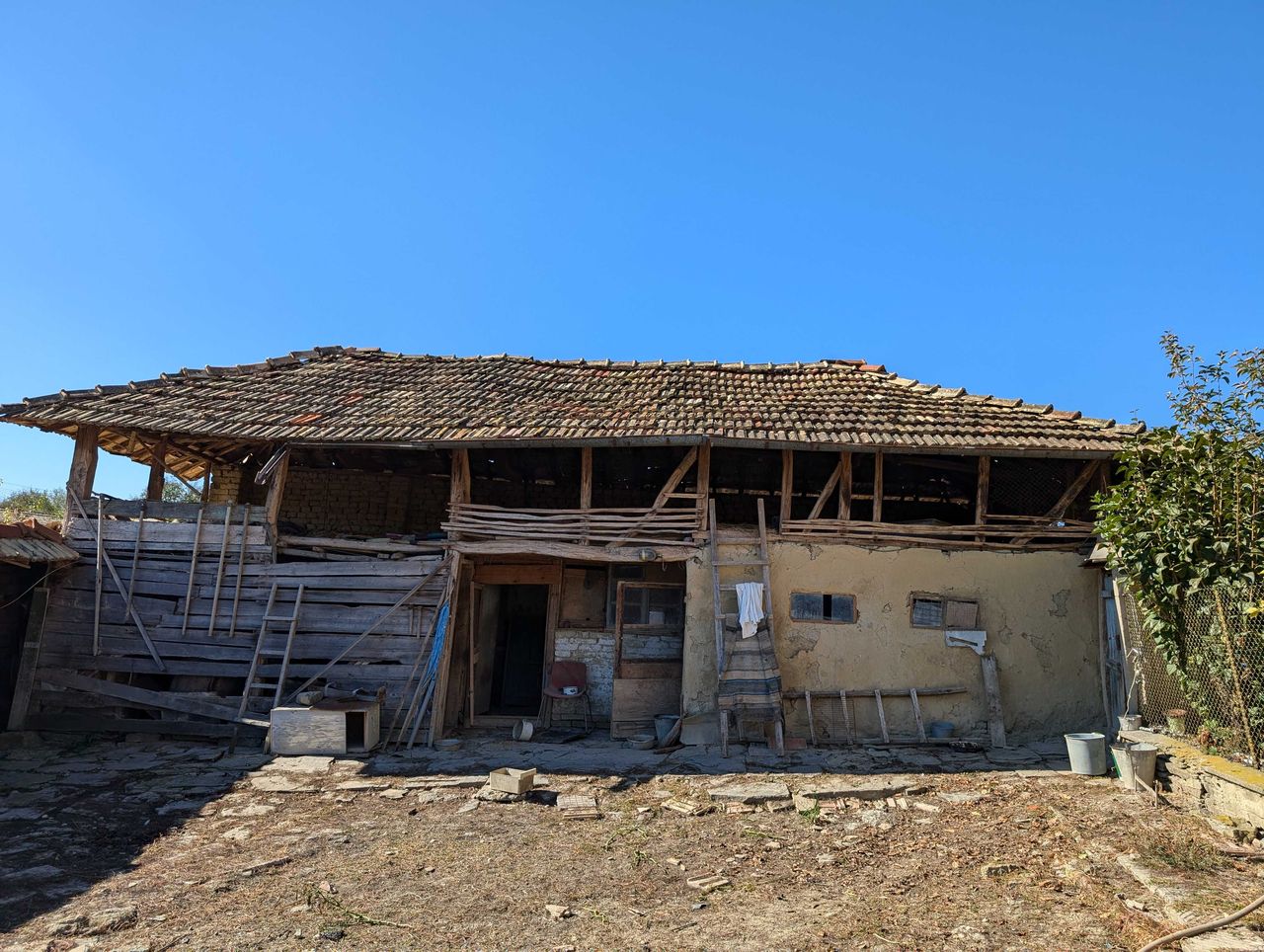 Продава се Къща в с. Голямо ново, Област Търговище - 965 кв.м за 16 €/кв.м - Снимка #4