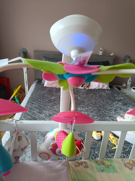 Музикална въртележка + обиколник за кошара + завивка