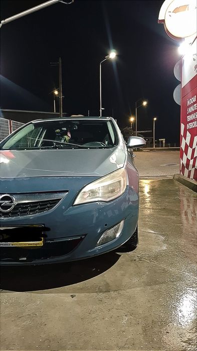 Opel astra J 2010