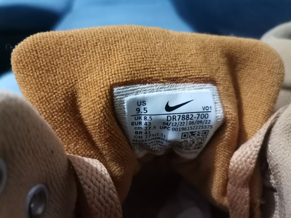 Nike sneakers 43
