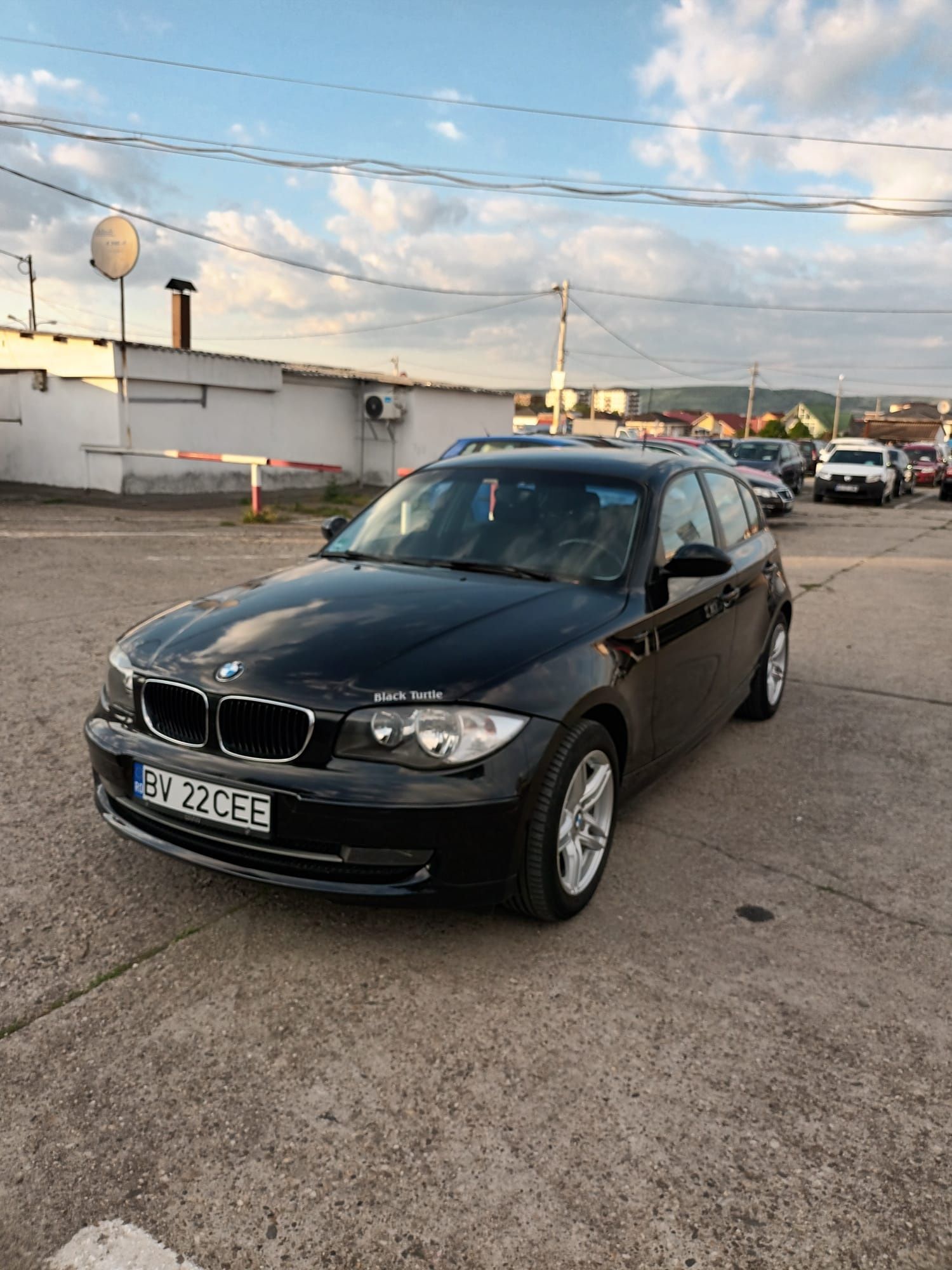 BMW-Seria 1-(2008/7)-(1.6-122CP)-Full-EURO 4