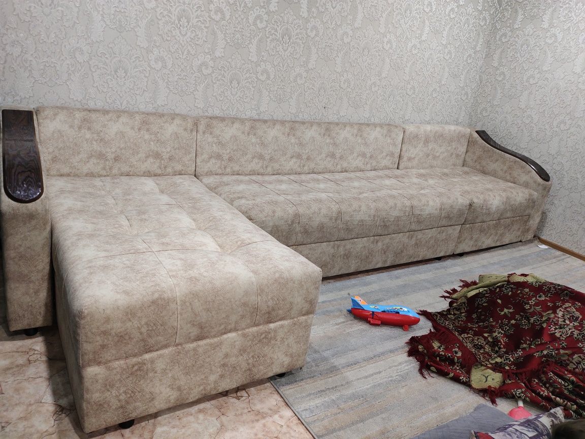 Продам диван состояние отличное