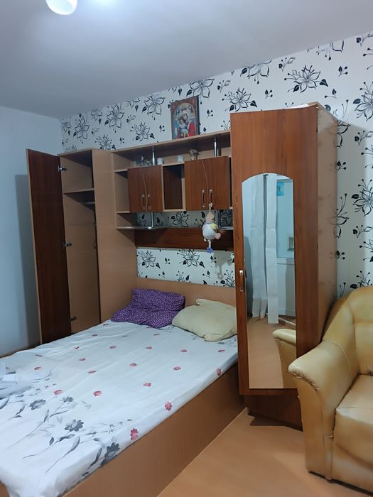 Inchiriez garsoniera zona Prundu