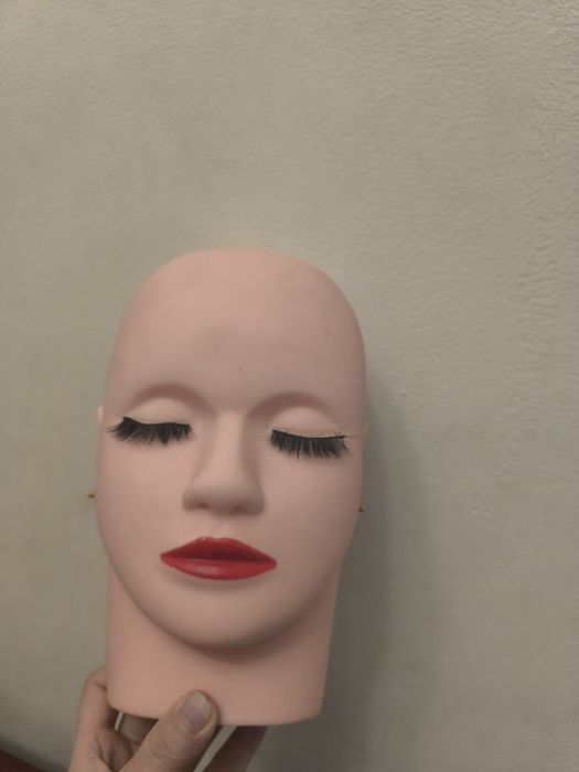 Маникен для наращивание ресниц 150 000