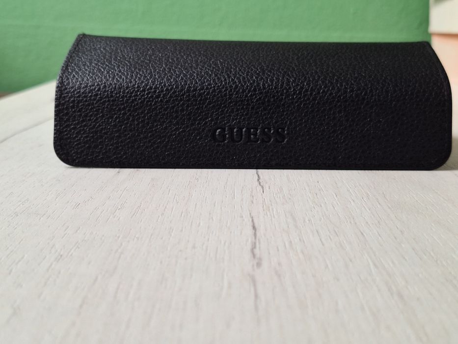 Toc de ochelari GUESS / Polar Glare
