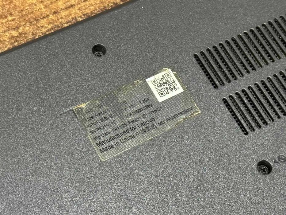 Лаптоп Lenovo v155-15API