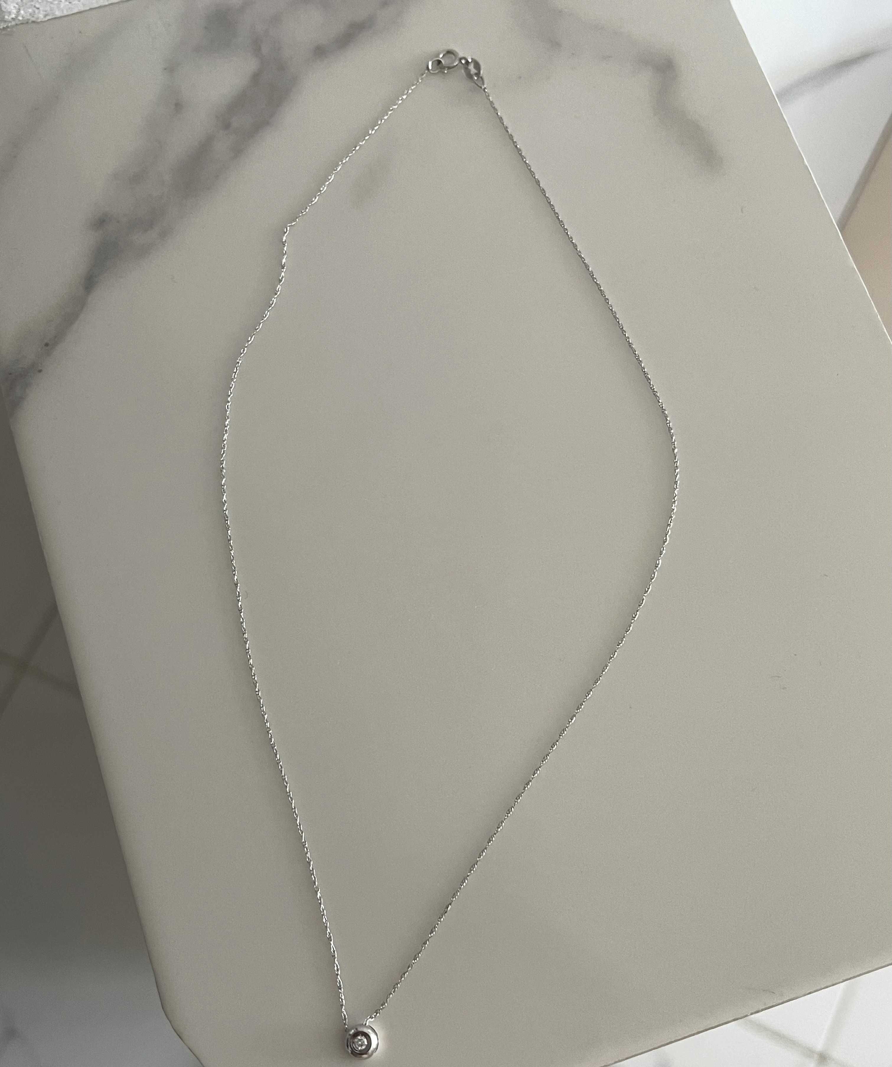 Colier aur alb 18K 1gr cu diamant 0,03 carate, 42cm