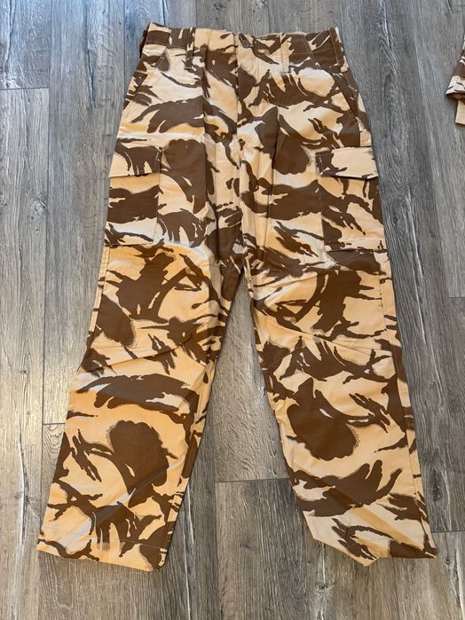 Pantaloni lungi camuflaj desert - Marimea 46/2