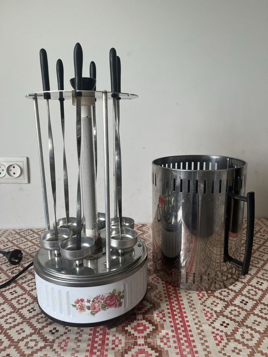 Электрошашлычница