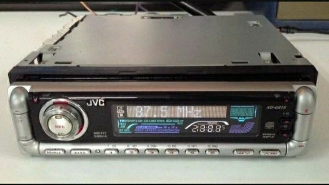 Срочно магнитола JVC KD-G 815