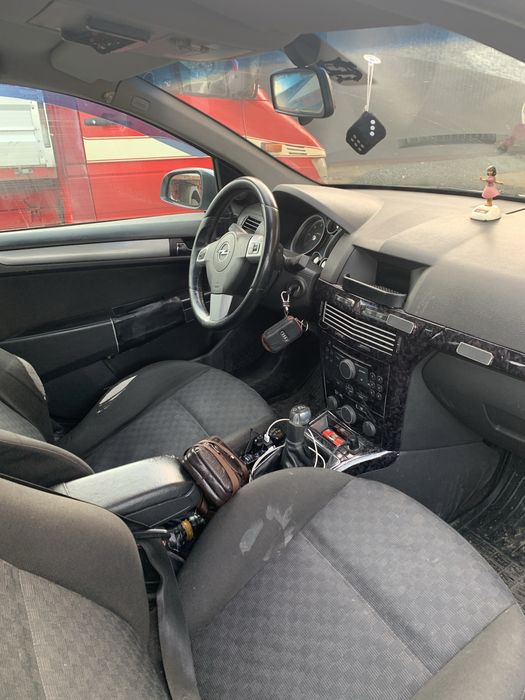 Vand opel astra h din 2004