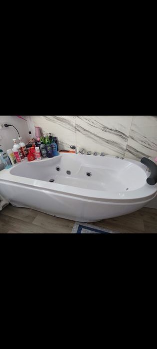 Продам ванну джакузи