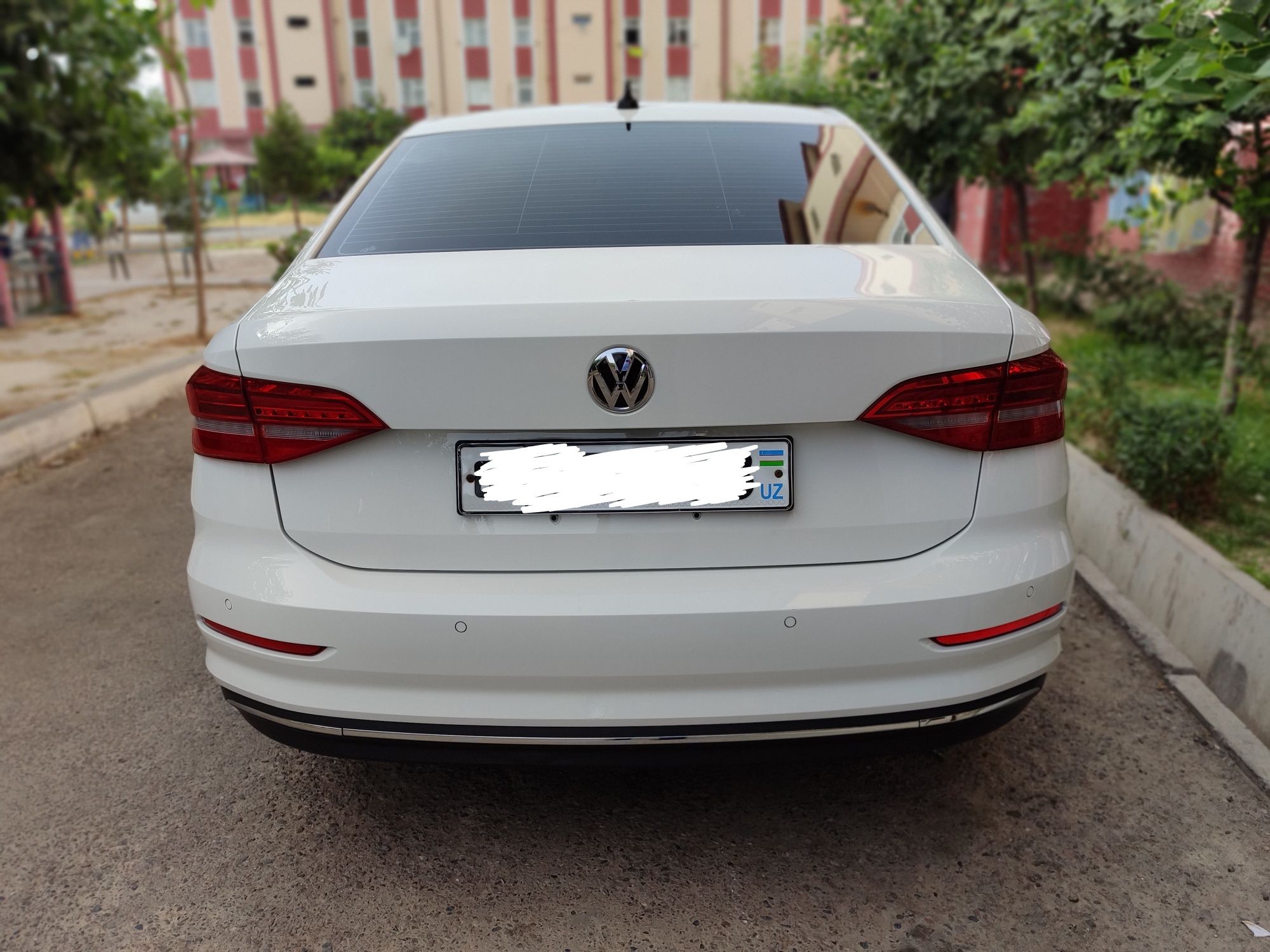 Срочно!!! Volkswagen e-lavida электромобиль
