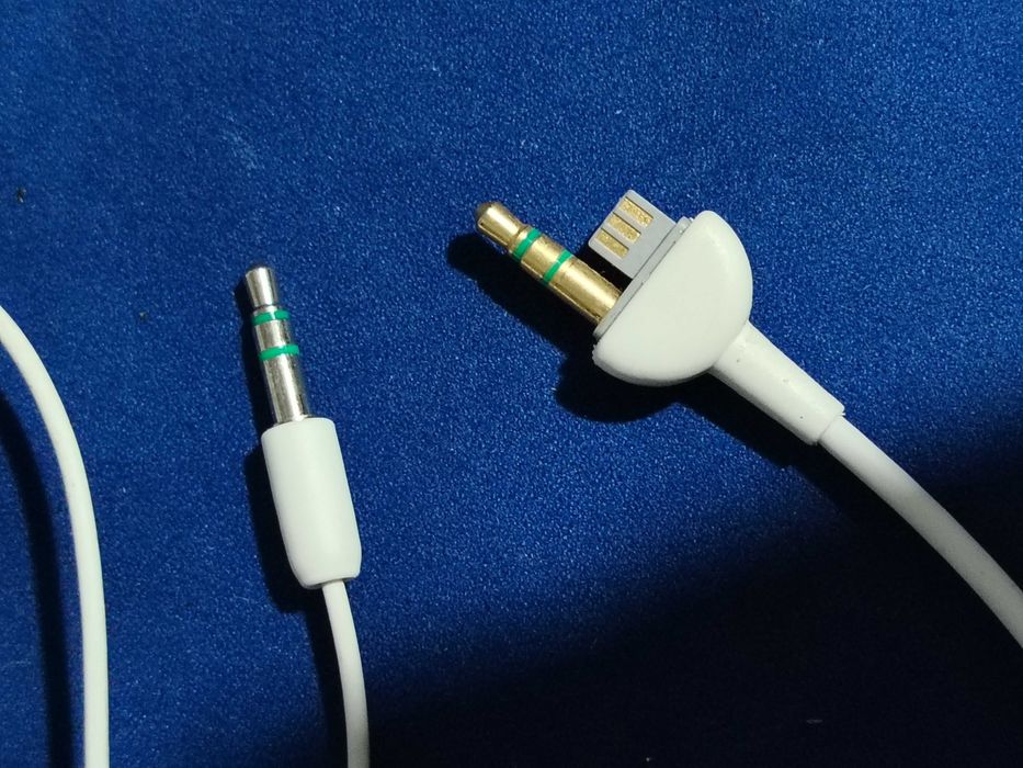 SONY PSP-120, căști audio comandă pe cablu