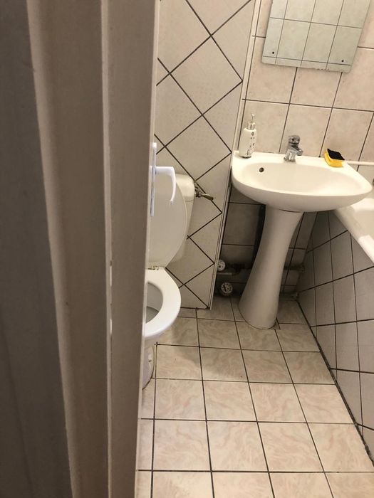 Închiriez apartament 3 camere