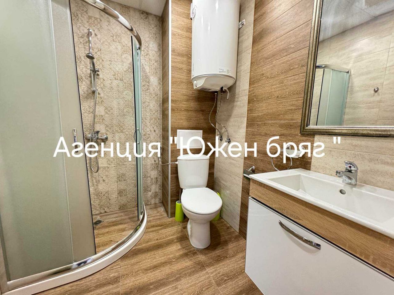 Продава се Тристаен апартамент в Шумен, Пазара - 88 кв.м за 1800 €/кв.м - Снимка #4