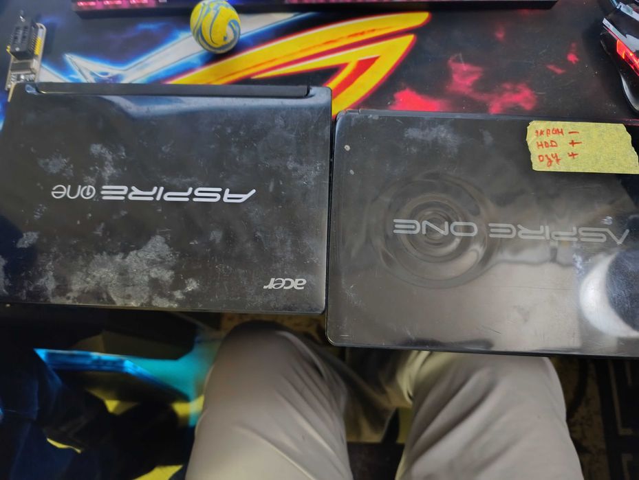 Продам 2 нетбука на запчасти или под восстановление — почти даром!