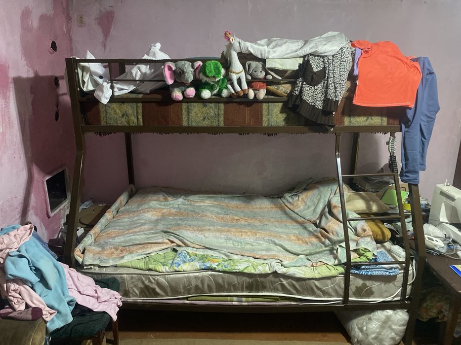 Кравать двухярусная