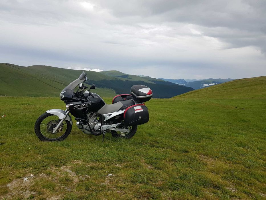 Vând Honda Transalp XL650V